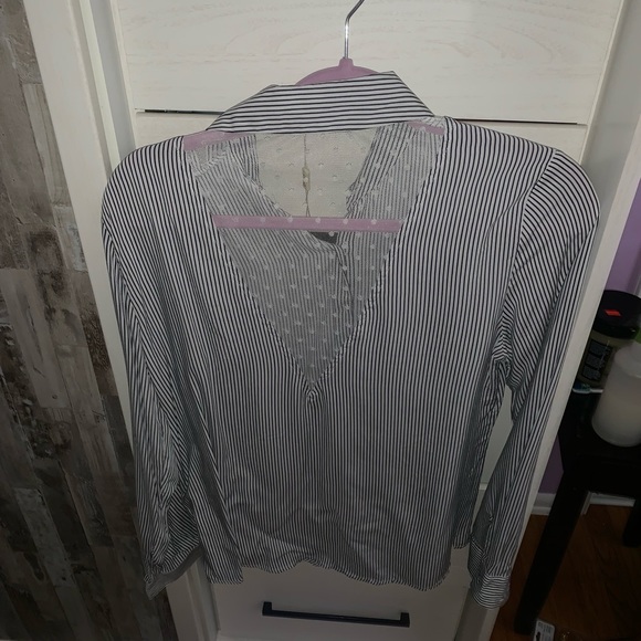 Stripped Blouse - Picture 2 of 3